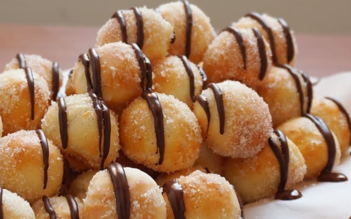 2 Ingredient Air Fryer Donuts