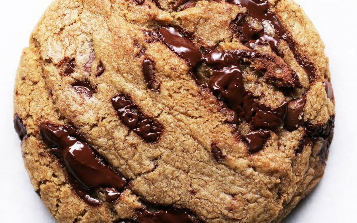 Perfect Air Fryer Chocolate Chip Cookies