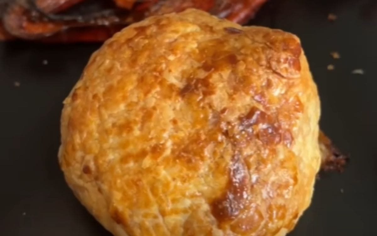 Air Fryer Breakfast Pot Pie with Roasted Bell Pepper